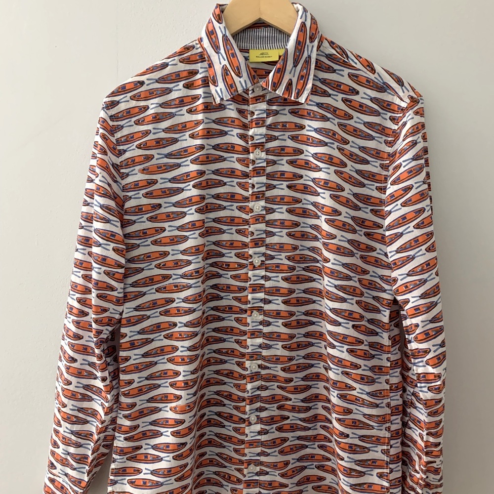 NWOT Roberta Roller Rabbit mens button down Zoo shirt. Kayak pattern.